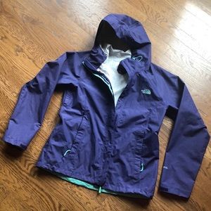 *NWOT* Northface Hyvent 2.5L Rain Jacket ☔️